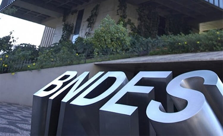 Garantia de crédito do BNDES para pequena empresa deve entrar em operação em julho
